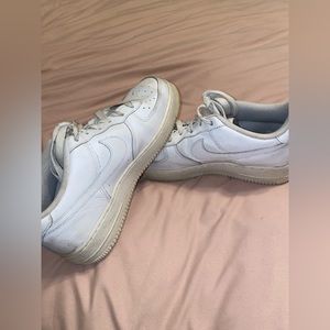 White Nike AF1